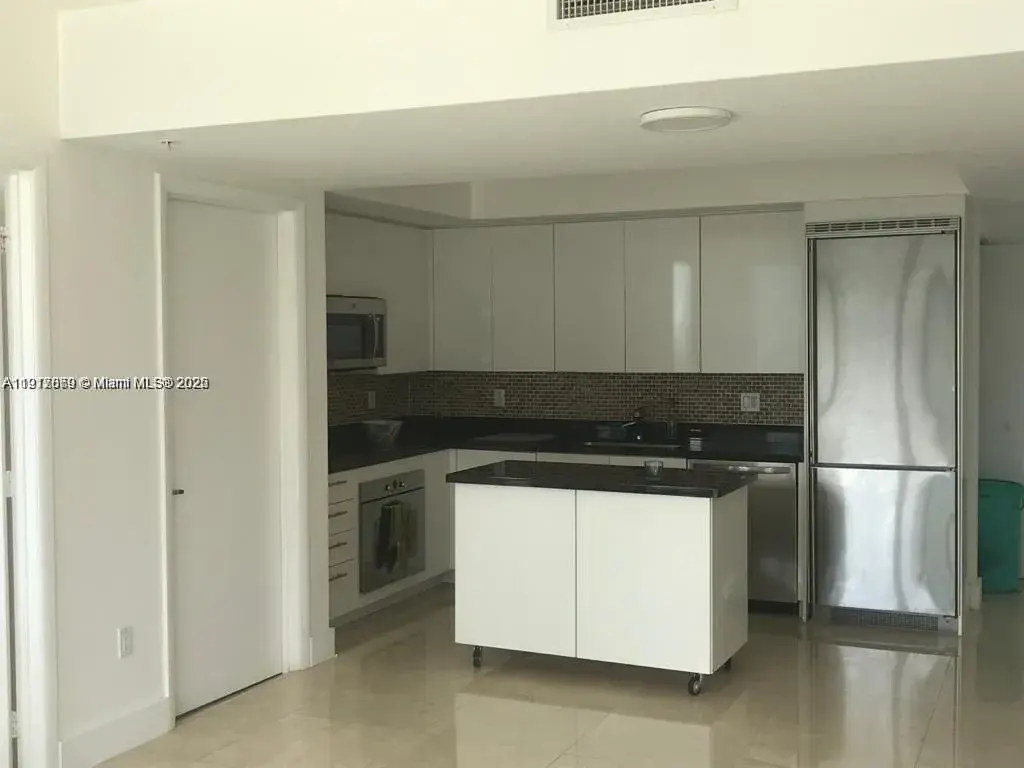 92 SW 3rd St # 1904, Miami FL 33130 photo 4