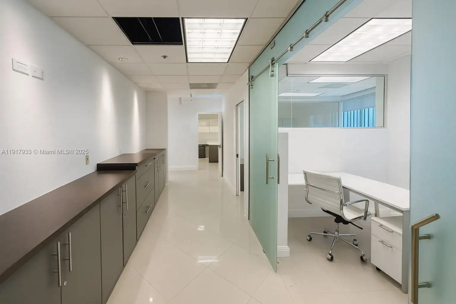 1000 5th St # 304, Miami Beach FL 33139 photo 4