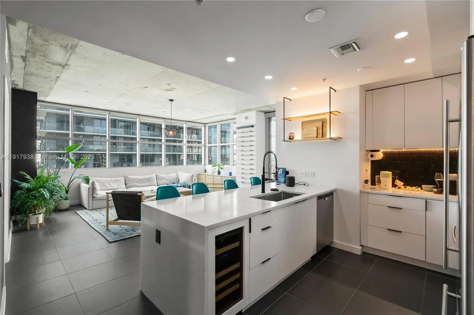 3301 NE 1st Ave # H1215, Miami FL 33137
