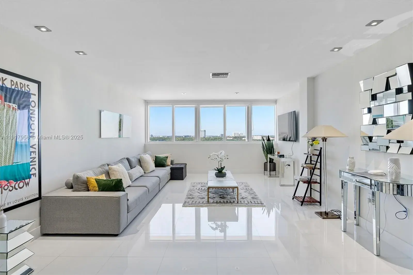 10275 Collins Ave # 1523, Bal Harbour FL 33154
