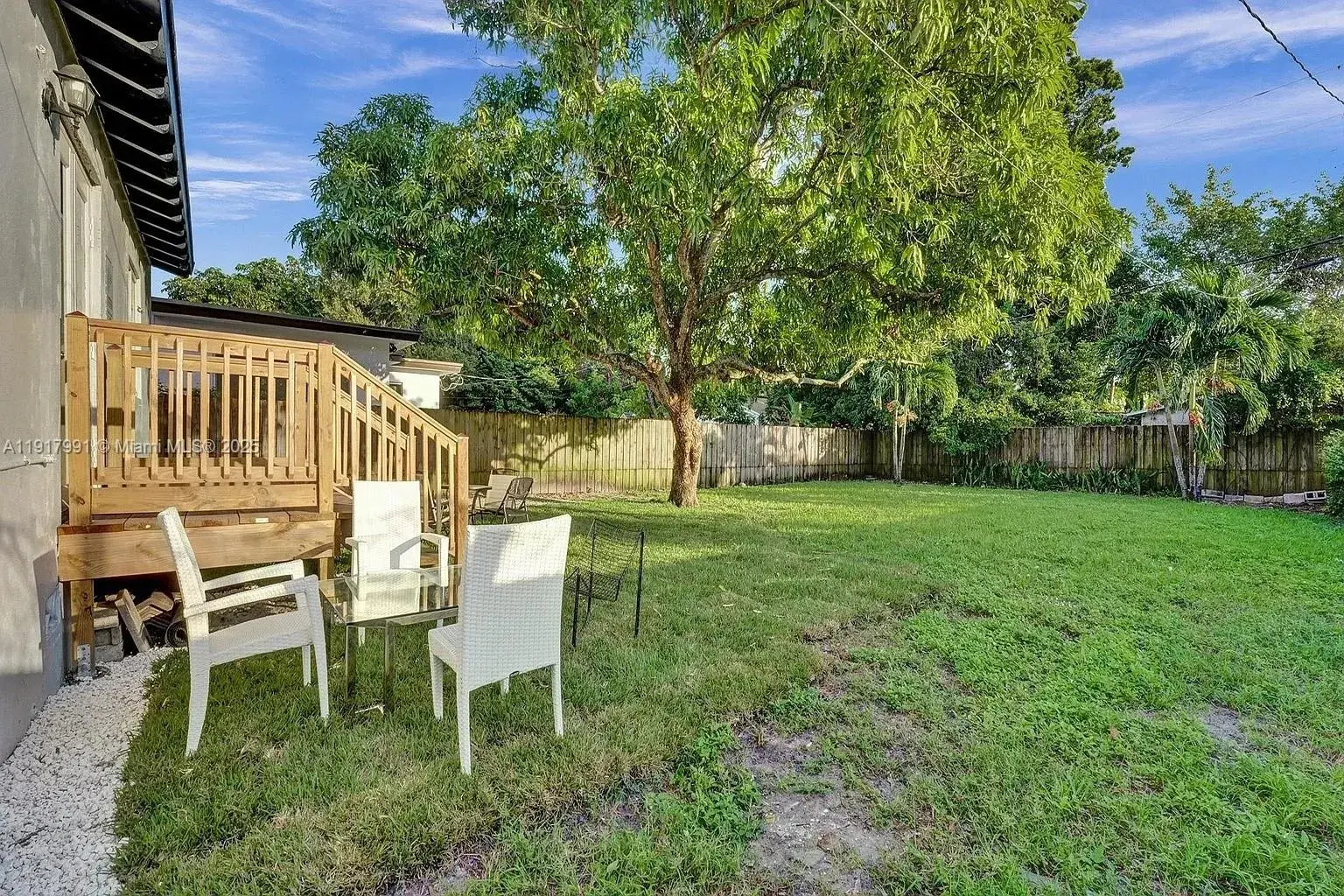 170 NW 46th St, Miami FL 33127