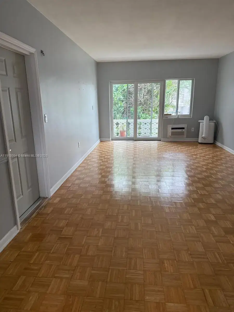 9281 W Bay Harbor Dr # 10, Bay Harbor Islands FL 33154