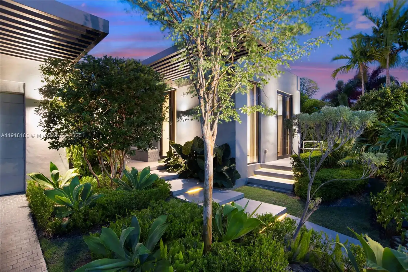 8055 Noremac Ave, Miami Beach FL 33141 photo 3