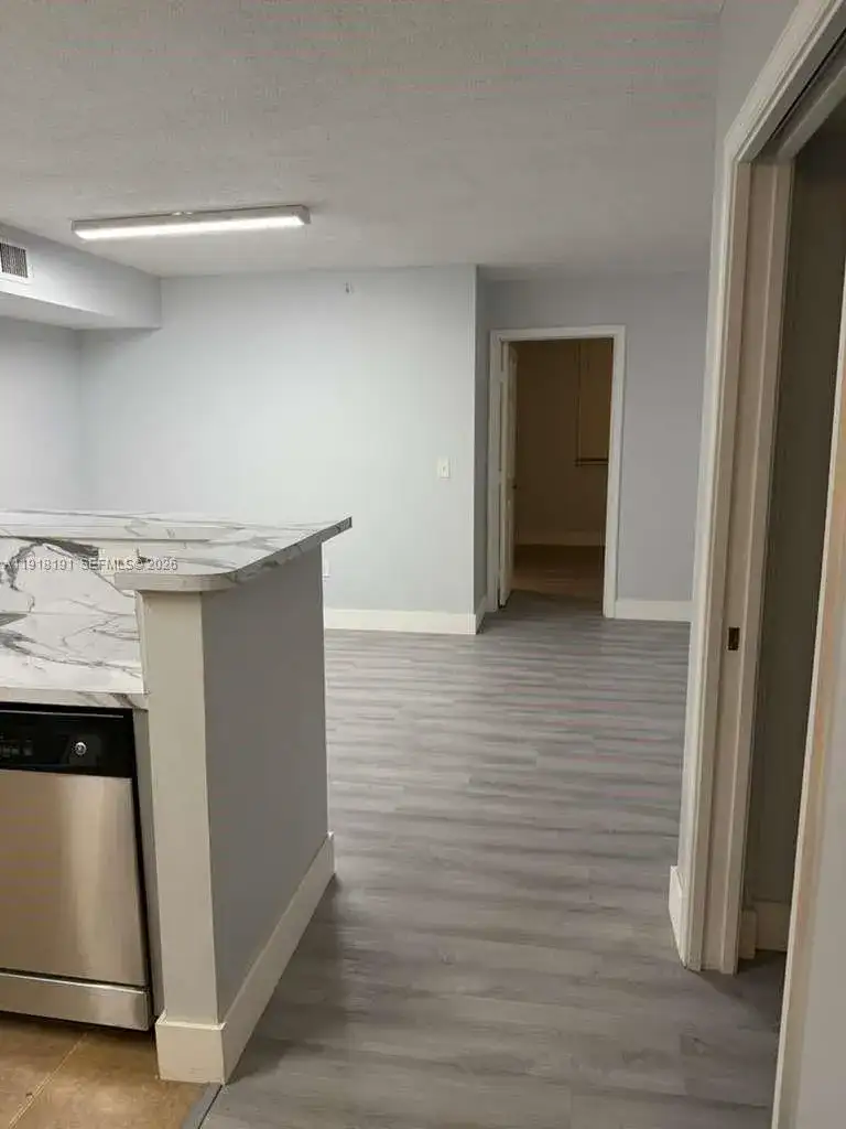 677 SW 111th Ave # 202, Pembroke Pines FL 33025 photo 4
