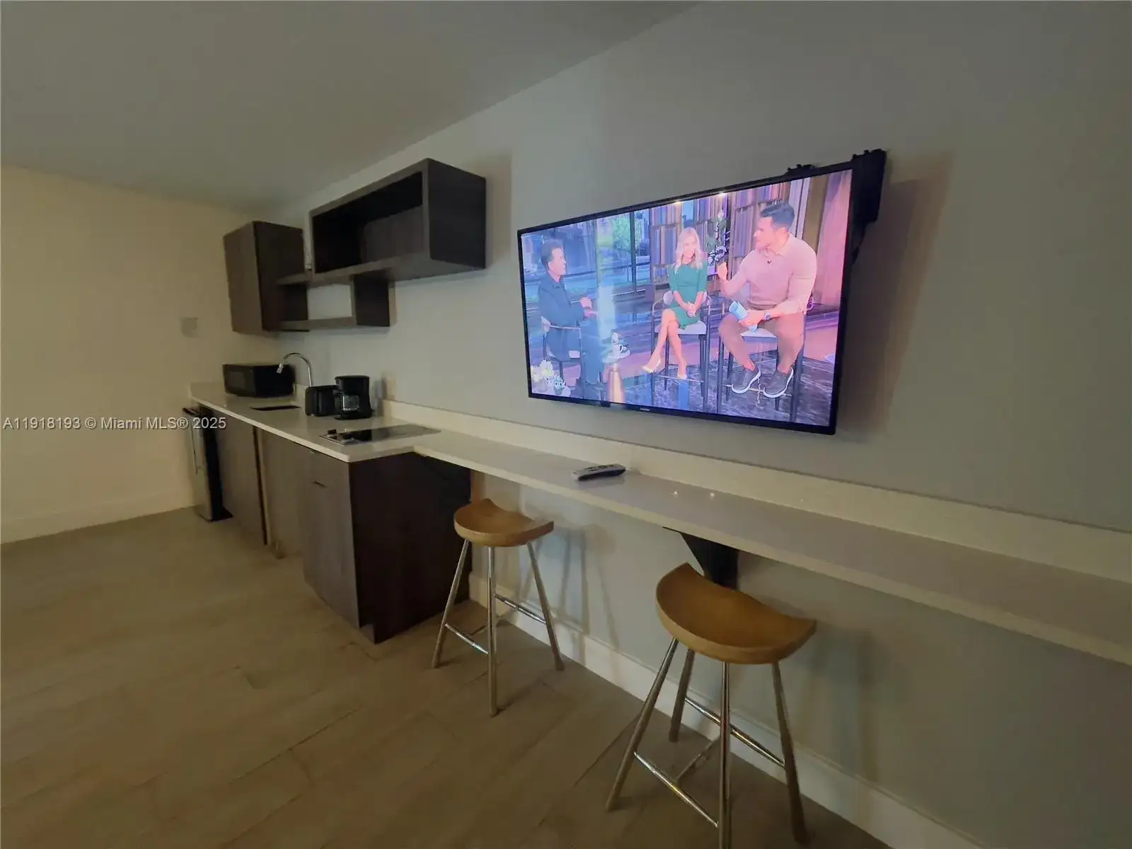 6755 Harding Ave # 830, Miami Beach FL 33141 photo 5