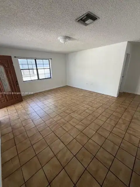 10890 SW 6th St # 0, Sweetwater FL 33174 photo 3