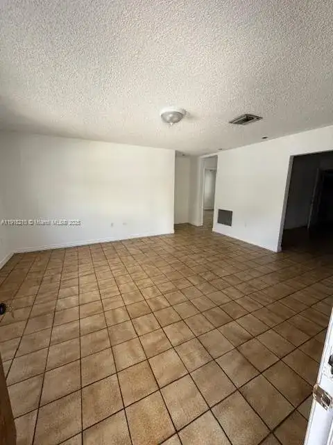 10890 SW 6th St # 0, Sweetwater FL 33174 photo 4
