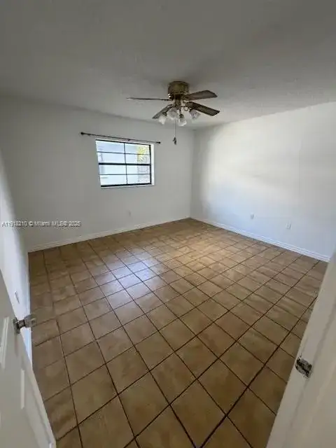 10890 SW 6th St # 0, Sweetwater FL 33174 photo 5