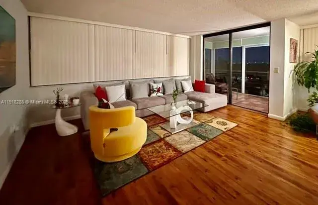 1400 Saint Charles Pl # 612, Pembroke Pines FL 33026