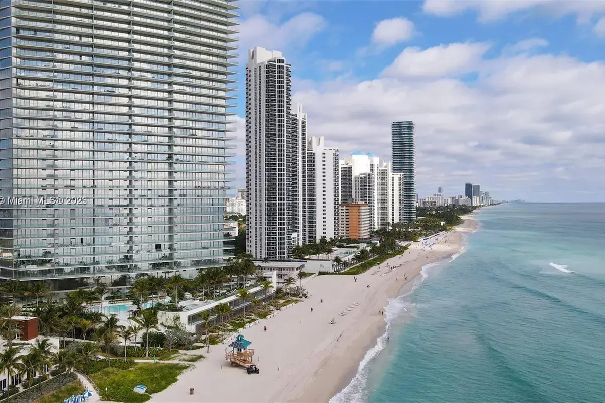 18975 Collins Ave # 2205, Sunny Isles Beach FL 33160