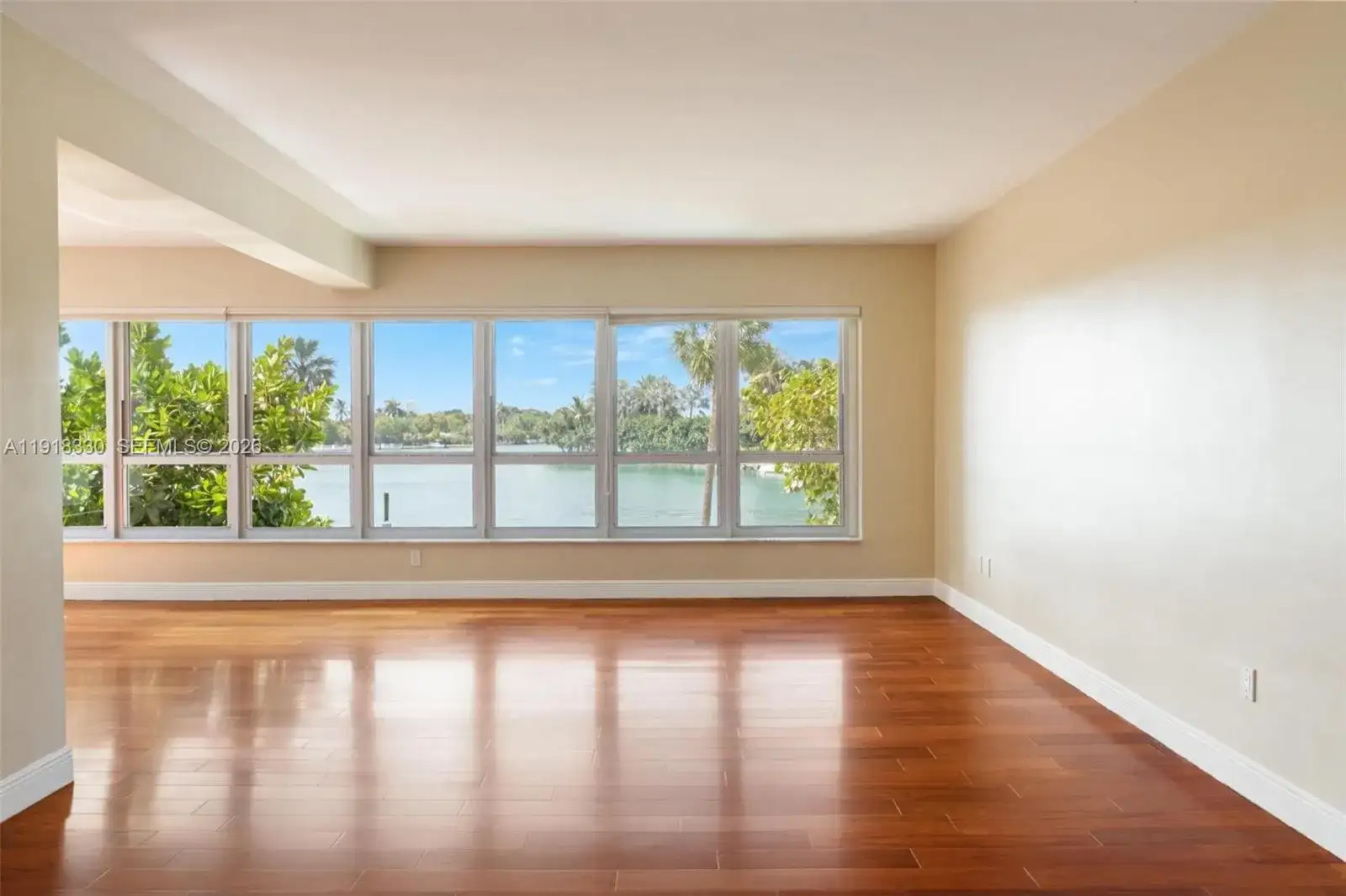 9102 W Bay Harbor Dr, Bay Harbor Islands FL 33154 photo 4