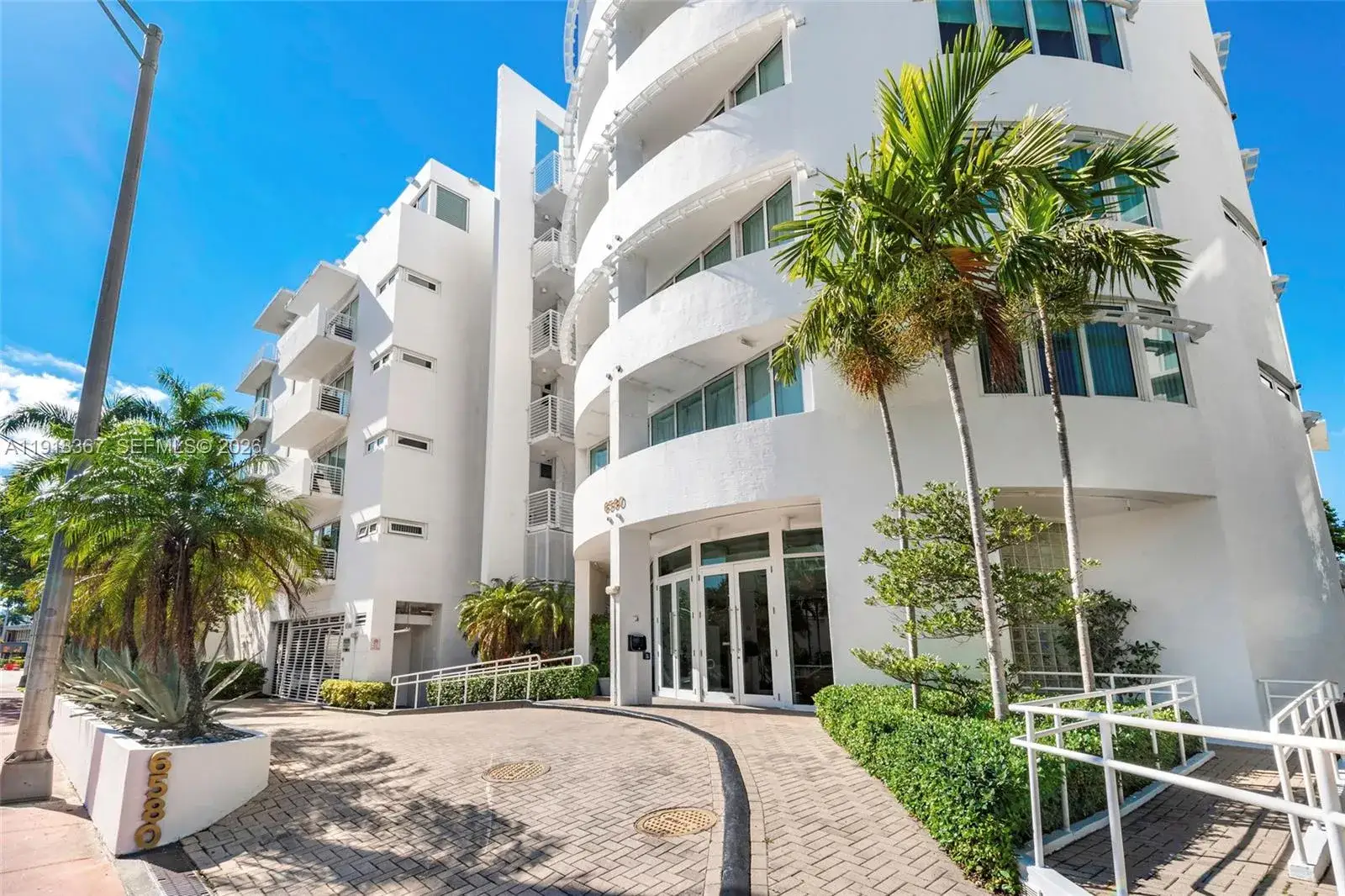 2 bedroom 2 bath Residential for sale at 6580 Indian Creek Dr # 310, Miami Beach FL 33141
