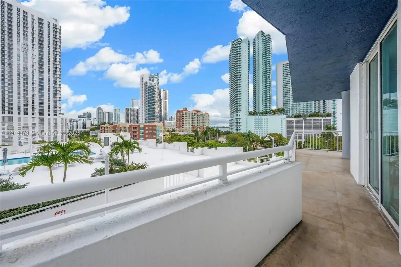 275 NE 18th St # 708, Miami FL 33132 photo 2