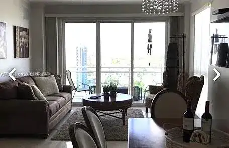 6917 Collins Ave, Miami Beach FL 33141 photo 2