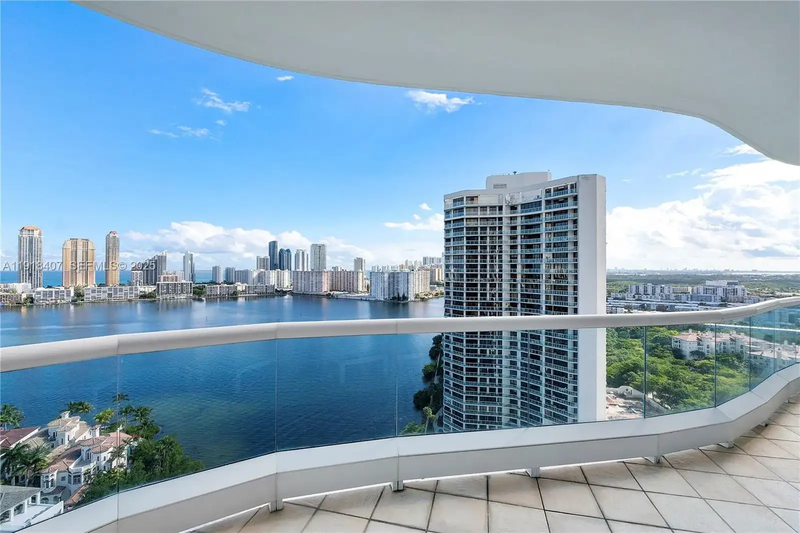 6000 Island Blvd # 2406, Aventura FL 33160 photo 3