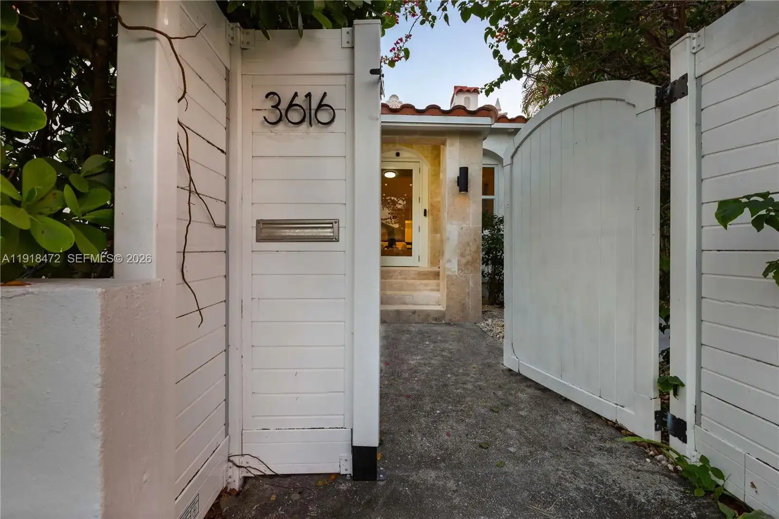 3616 SW 26th St, Miami FL 33133 photo 4
