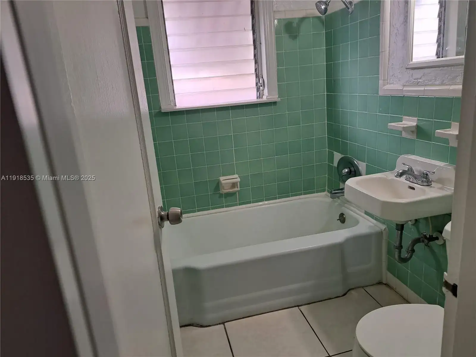 2020 Madison St, Hollywood FL 33020 photo 5