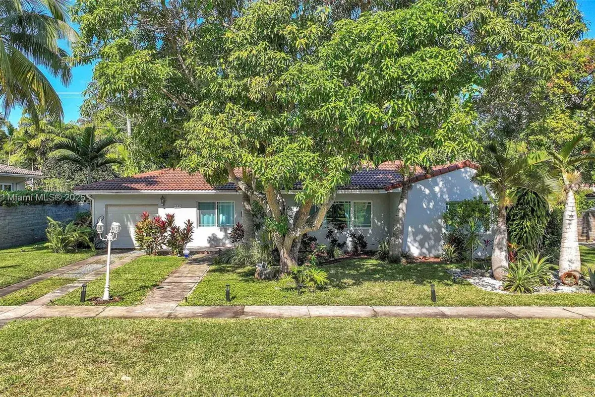 1285 NE 103rd St, Miami Shores FL 33138