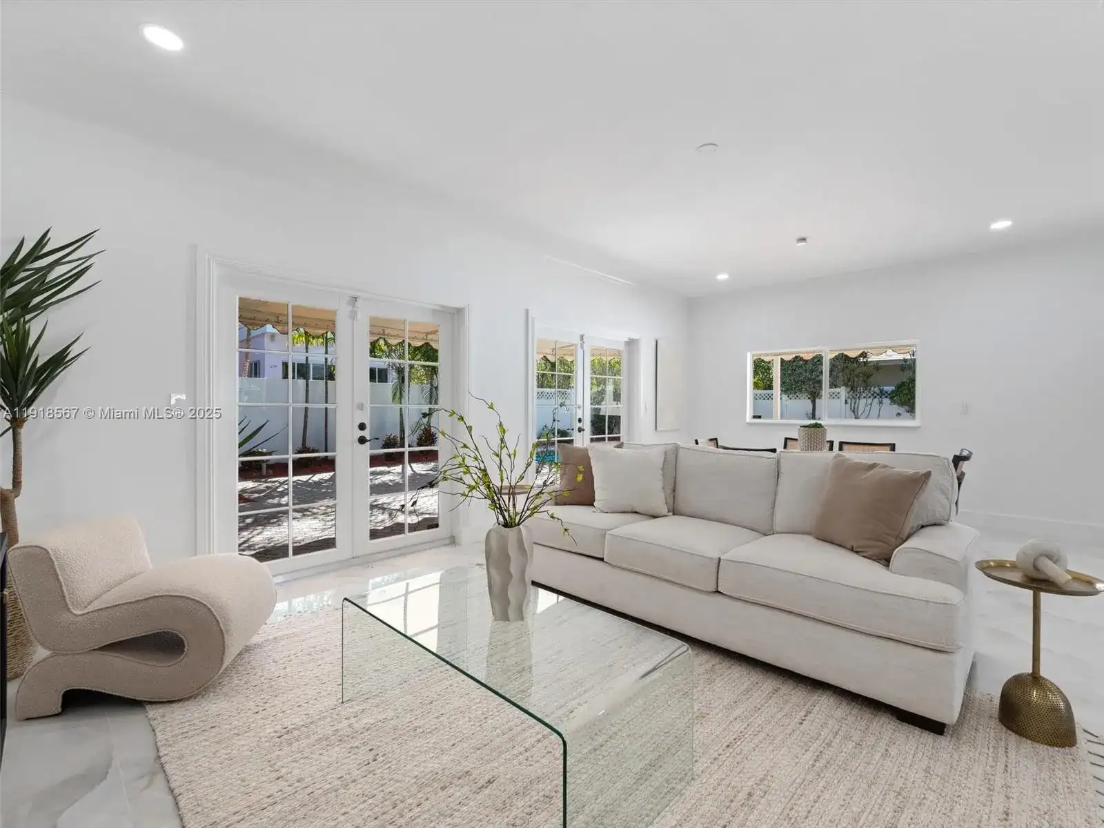 2764 NE 35th St, Fort Lauderdale FL 33306 photo 3
