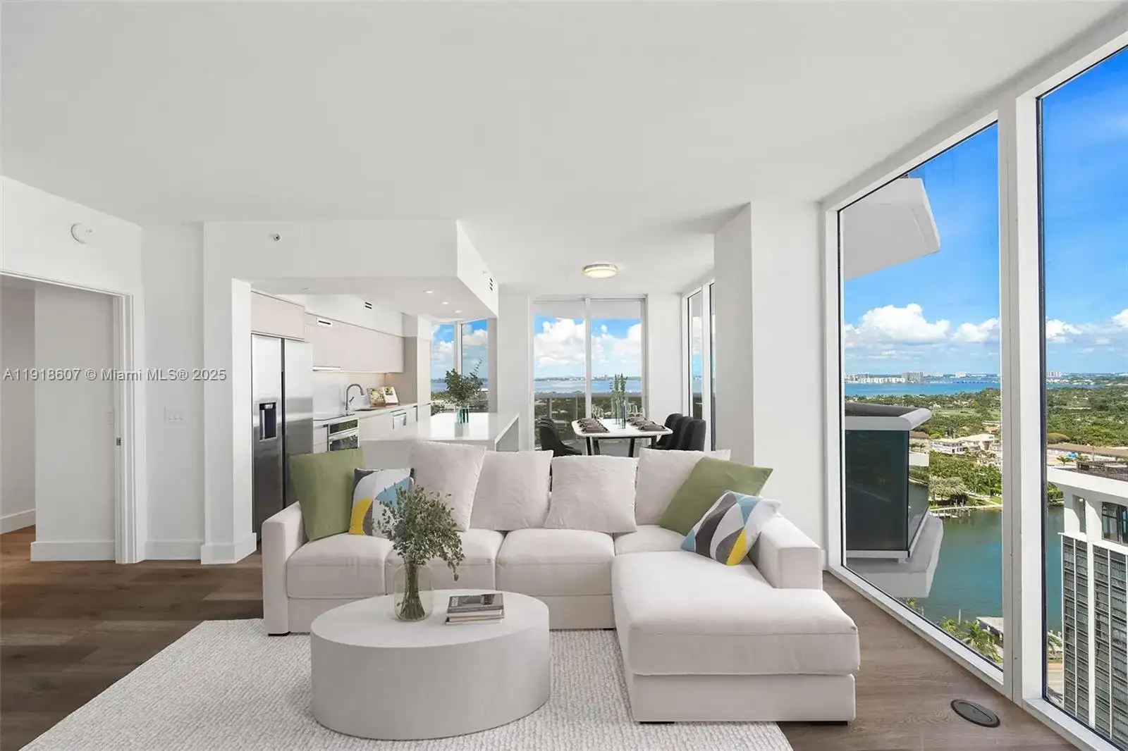 4779 Collins Ave # 2407, Miami Beach FL 33140 photo 5
