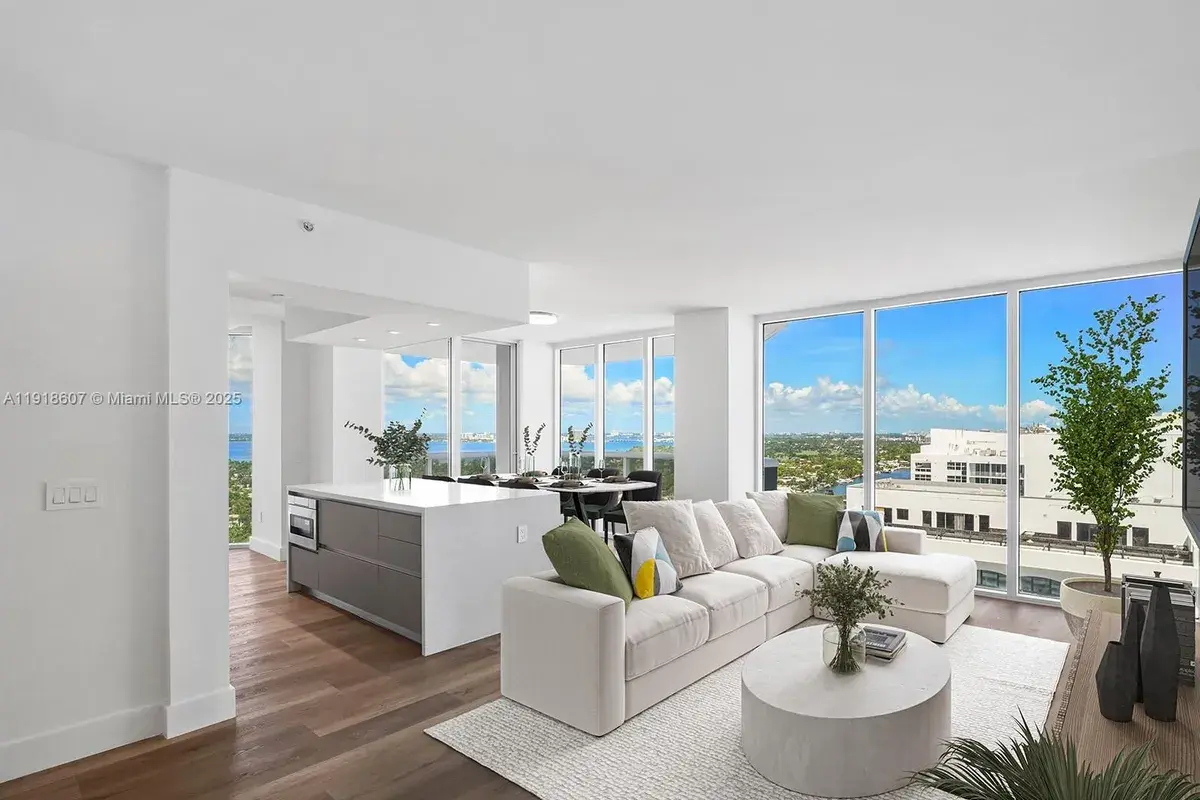 4779 Collins Ave # 2407, Miami Beach FL 33140