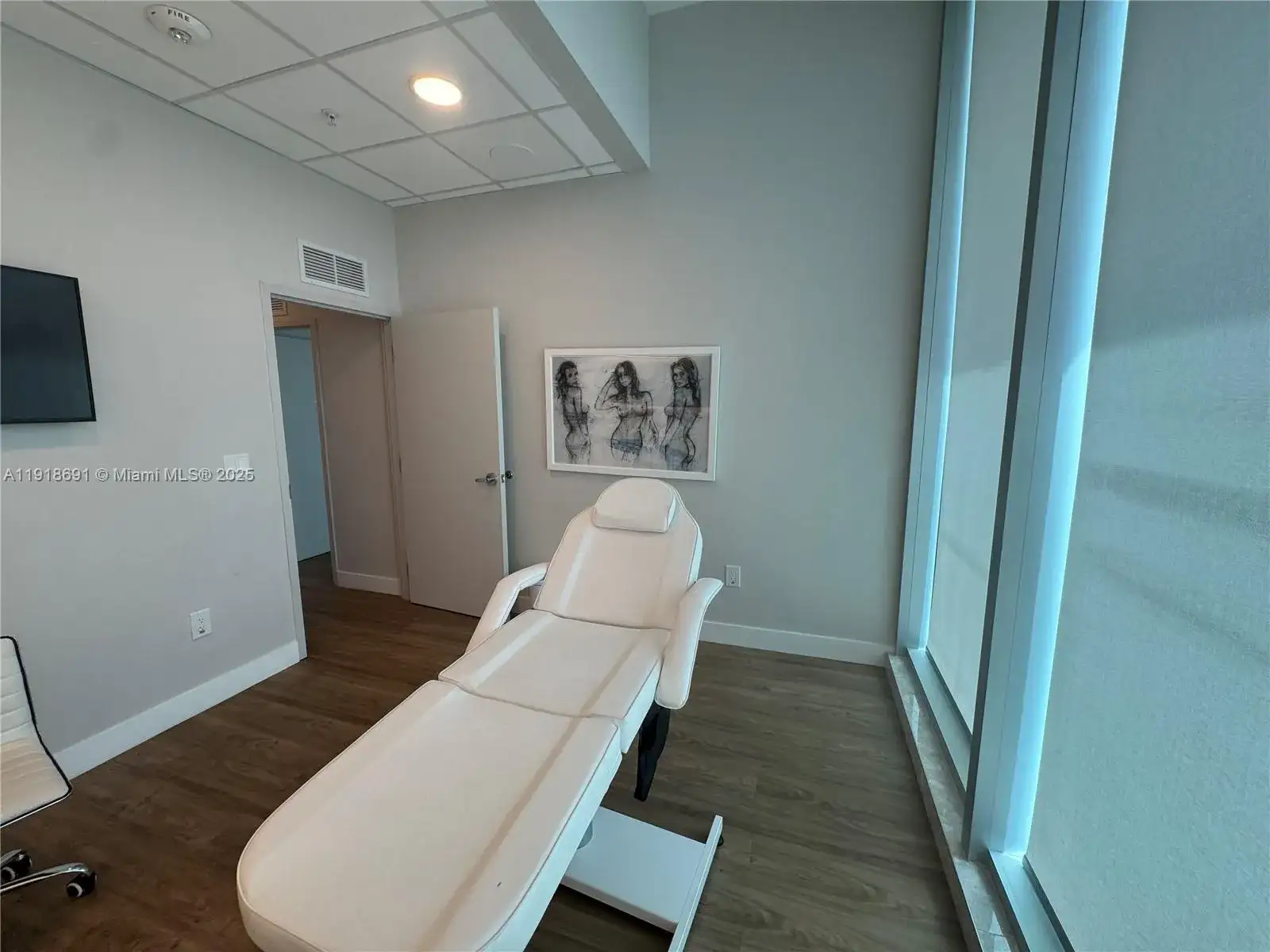2820 NE 214th St # 1004, Aventura FL 33180 photo 5