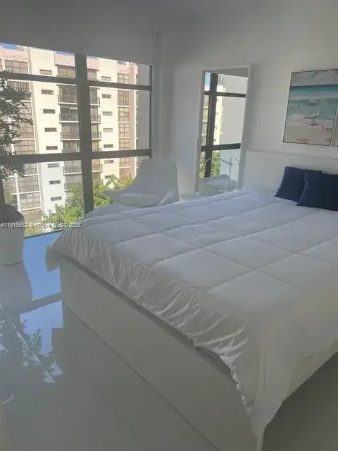 16909 N Bay Rd # 805, Sunny Isles Beach FL 33160 photo 2
