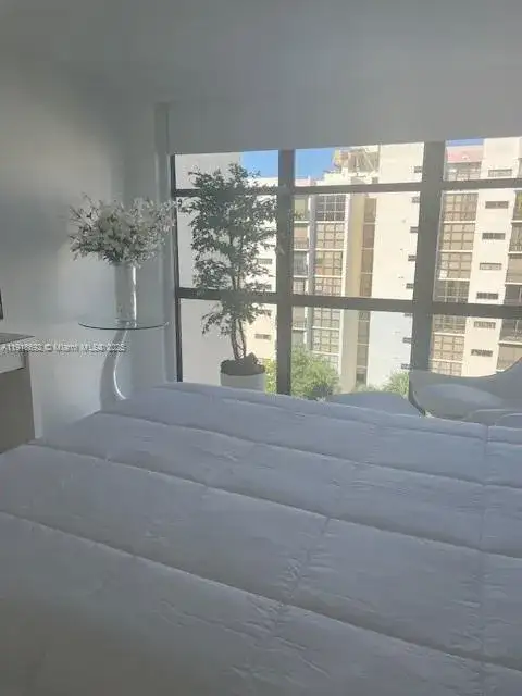 16909 N Bay Rd # 805, Sunny Isles Beach FL 33160 photo 4