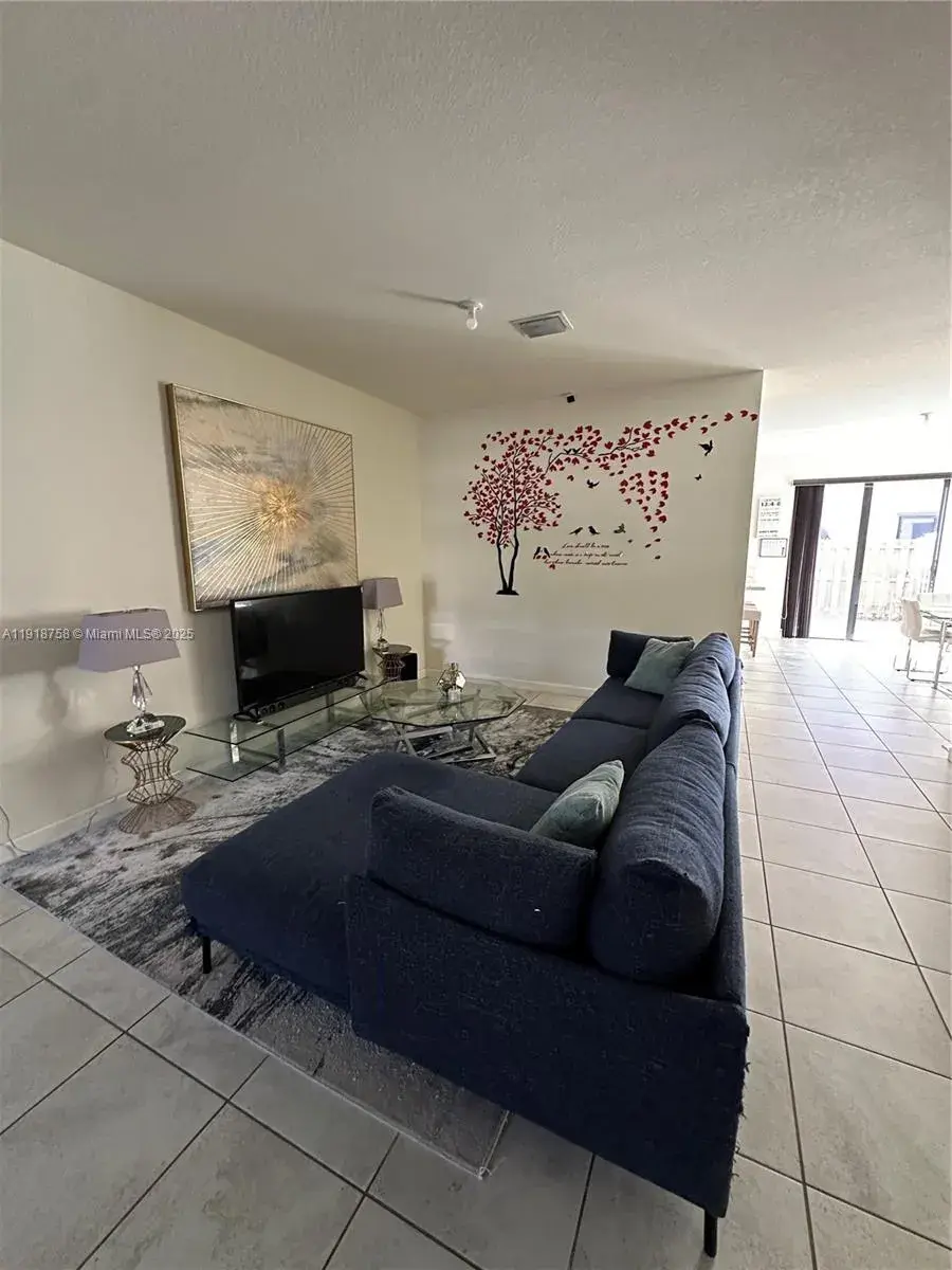 11472 SW 252nd Ter, Homestead FL 33032