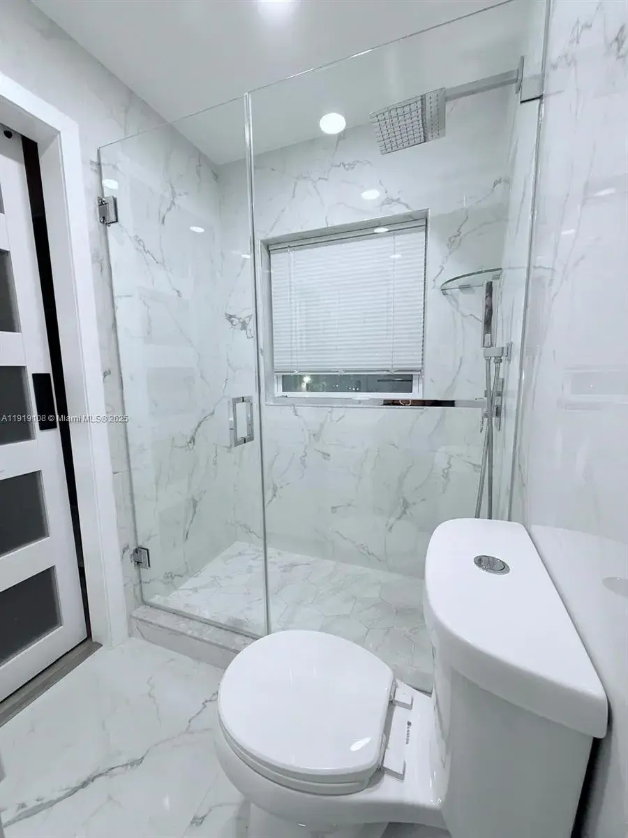 6600 W 2nd Ct # B21, Hialeah FL 33012