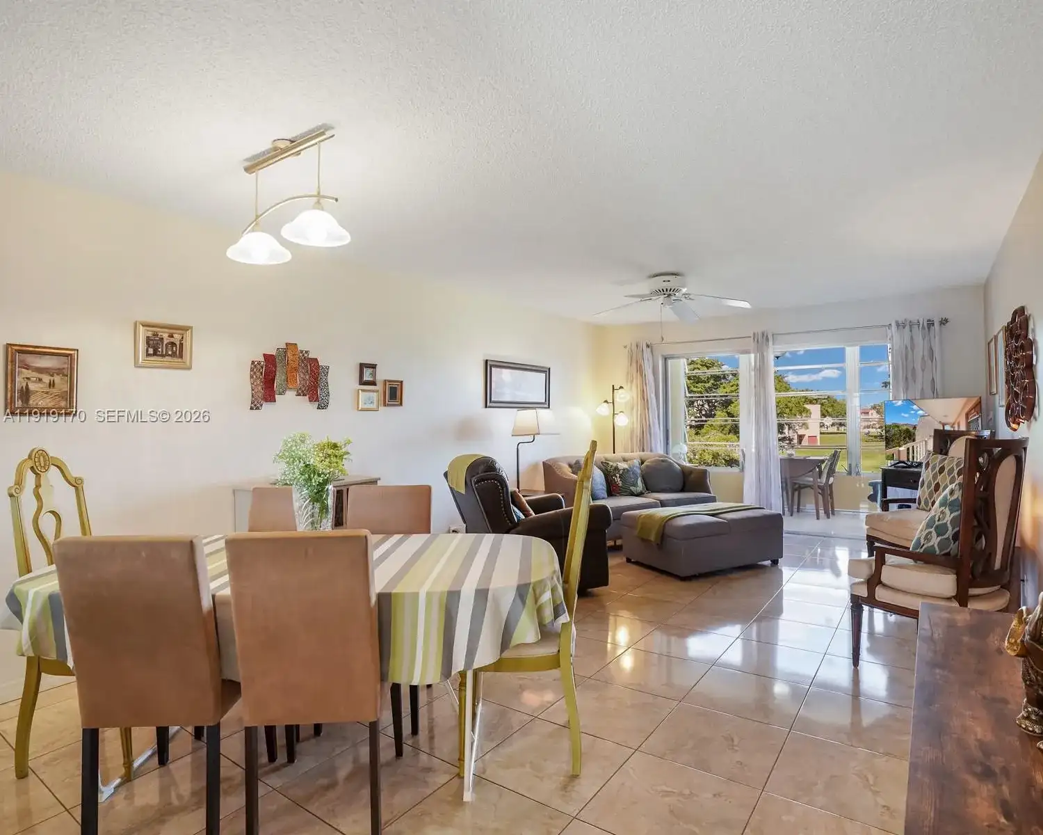 9401 Sunrise Lakes Blvd # 302, Sunrise FL 33322 photo 2