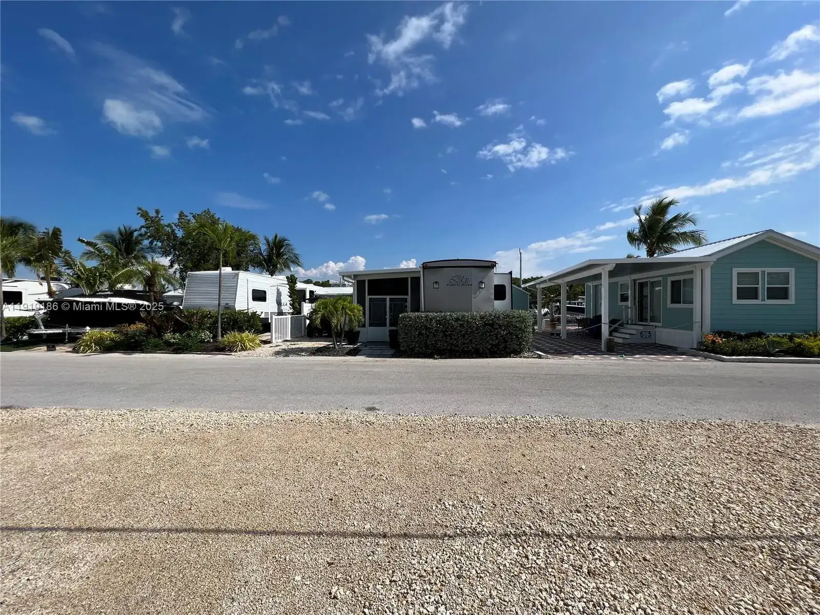 325 Calusa St, Key Largo FL 33037 photo 4