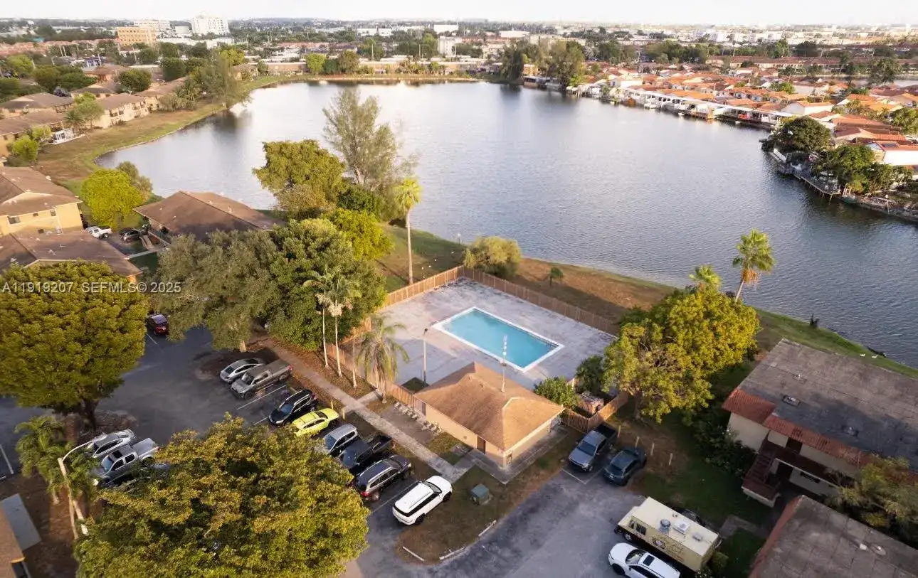 2635 W 67th Pl # 12, Hialeah FL 33016 photo 2