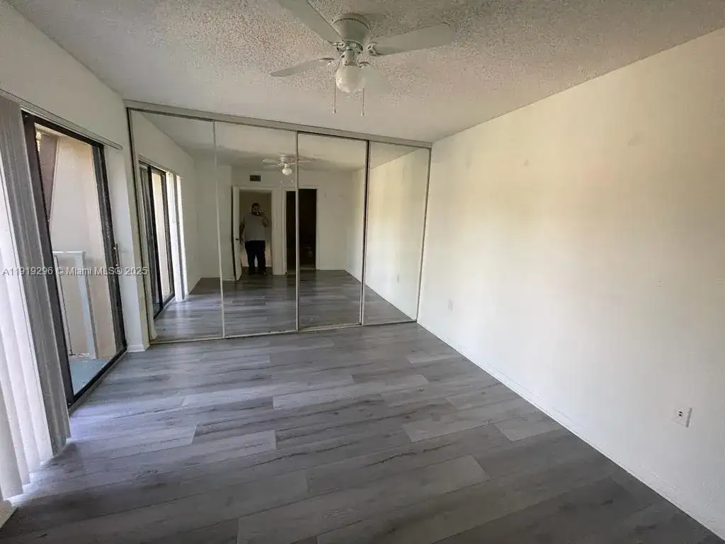 513 GREEN SPRINGS PLACE # 513, West Palm Beach FL 33409 photo 4