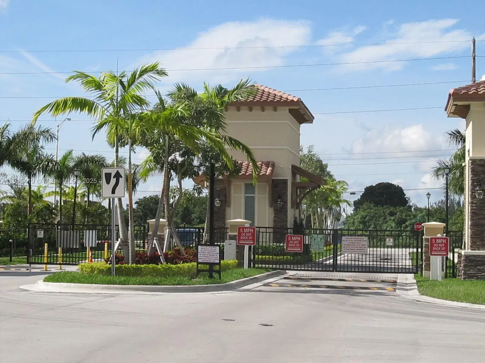 8854 W 35 AVE # 8854, Hialeah FL 33018