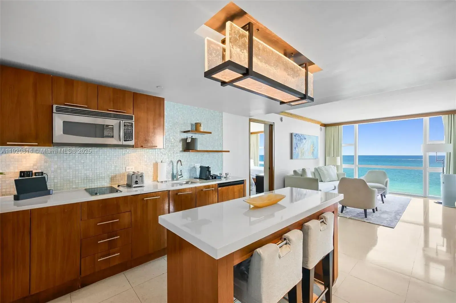 6801 Collins Ave, Miami Beach FL 33141