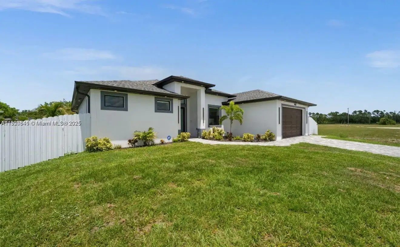 2522 NW 15TH PL, Cape Coral FL 33993 photo 2