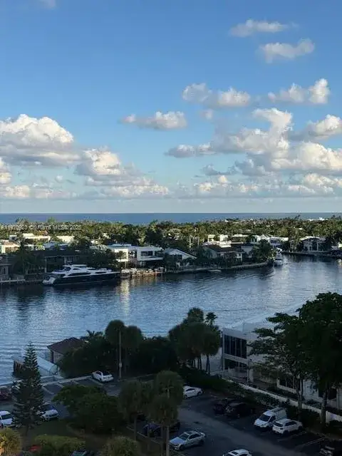 20505 E Country Club Dr # 1036, Aventura FL 33180