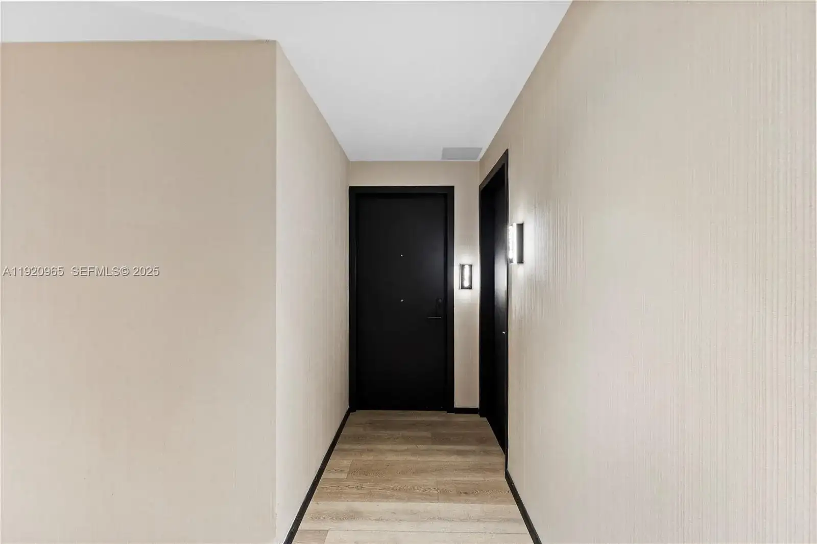 398 NE 5th St # 3515, Miami FL 33132 photo 3