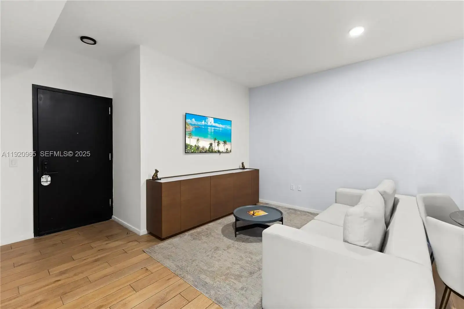 398 NE 5th St # 3515, Miami FL 33132 photo 5