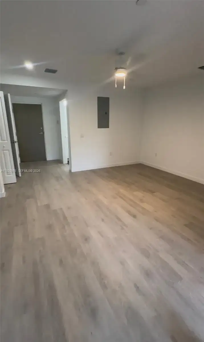 20 NE 19th Ave # 302, Pompano Beach FL 33060 photo 3