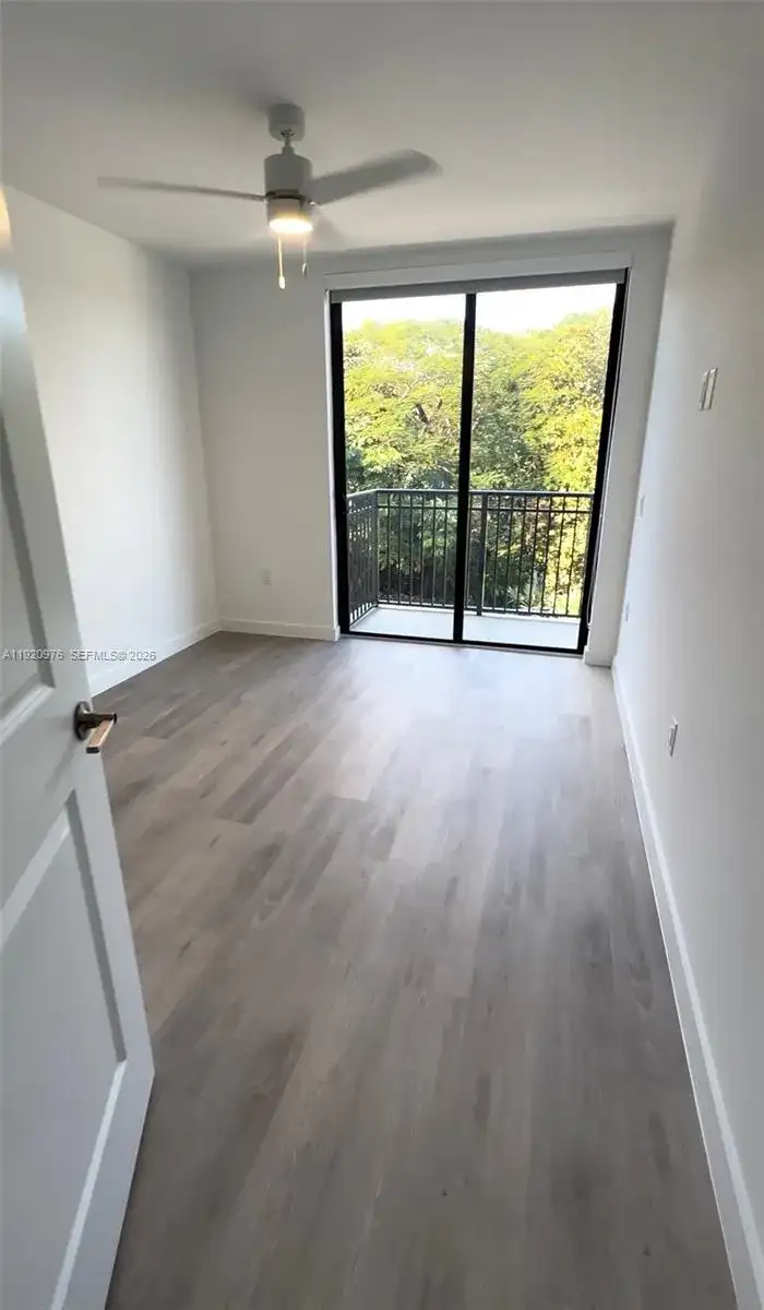 20 NE 19th Ave # 302, Pompano Beach FL 33060 photo 4