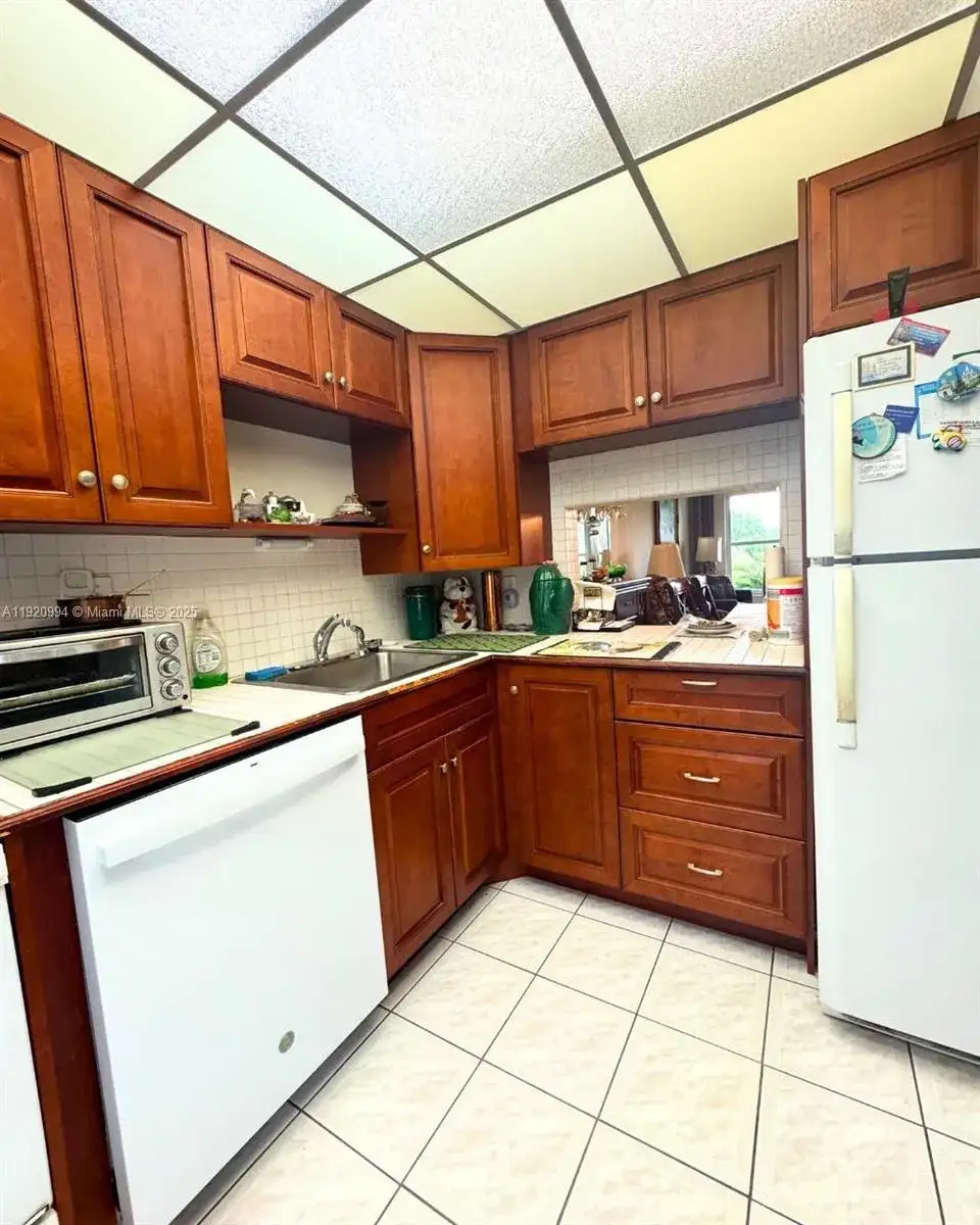 7787 Golf Cir Dr # 106, Margate FL 33063 photo 3