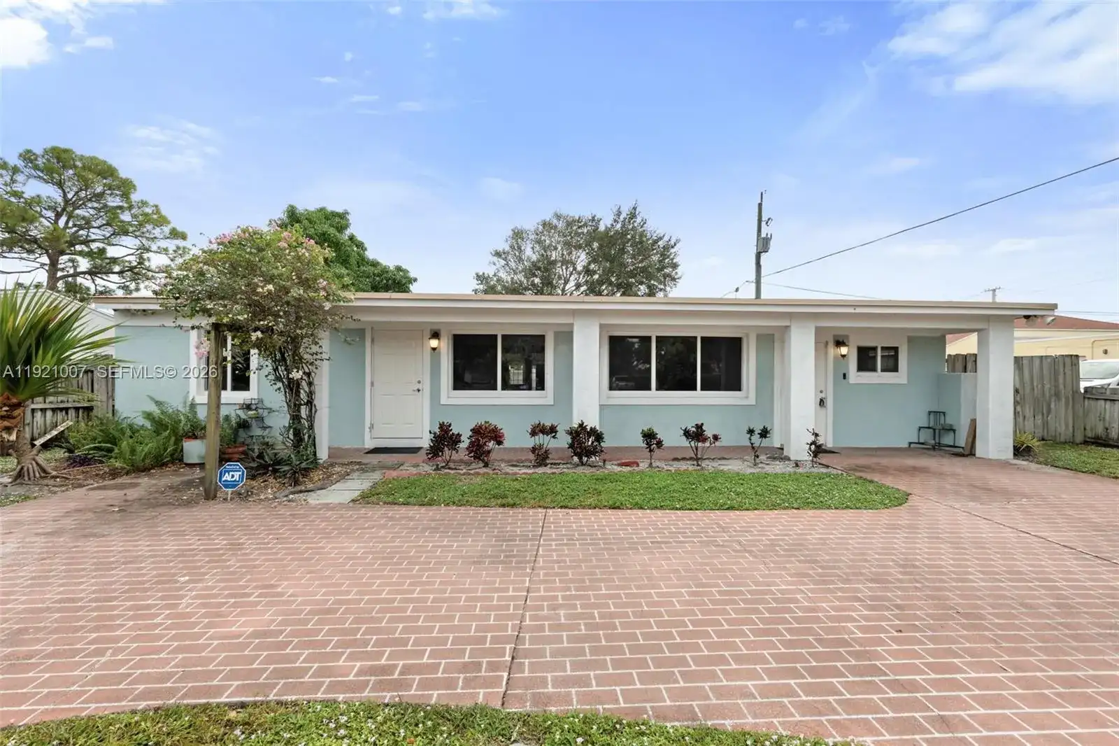 112 Milton St # 114, Lantana FL 33462 photo 4