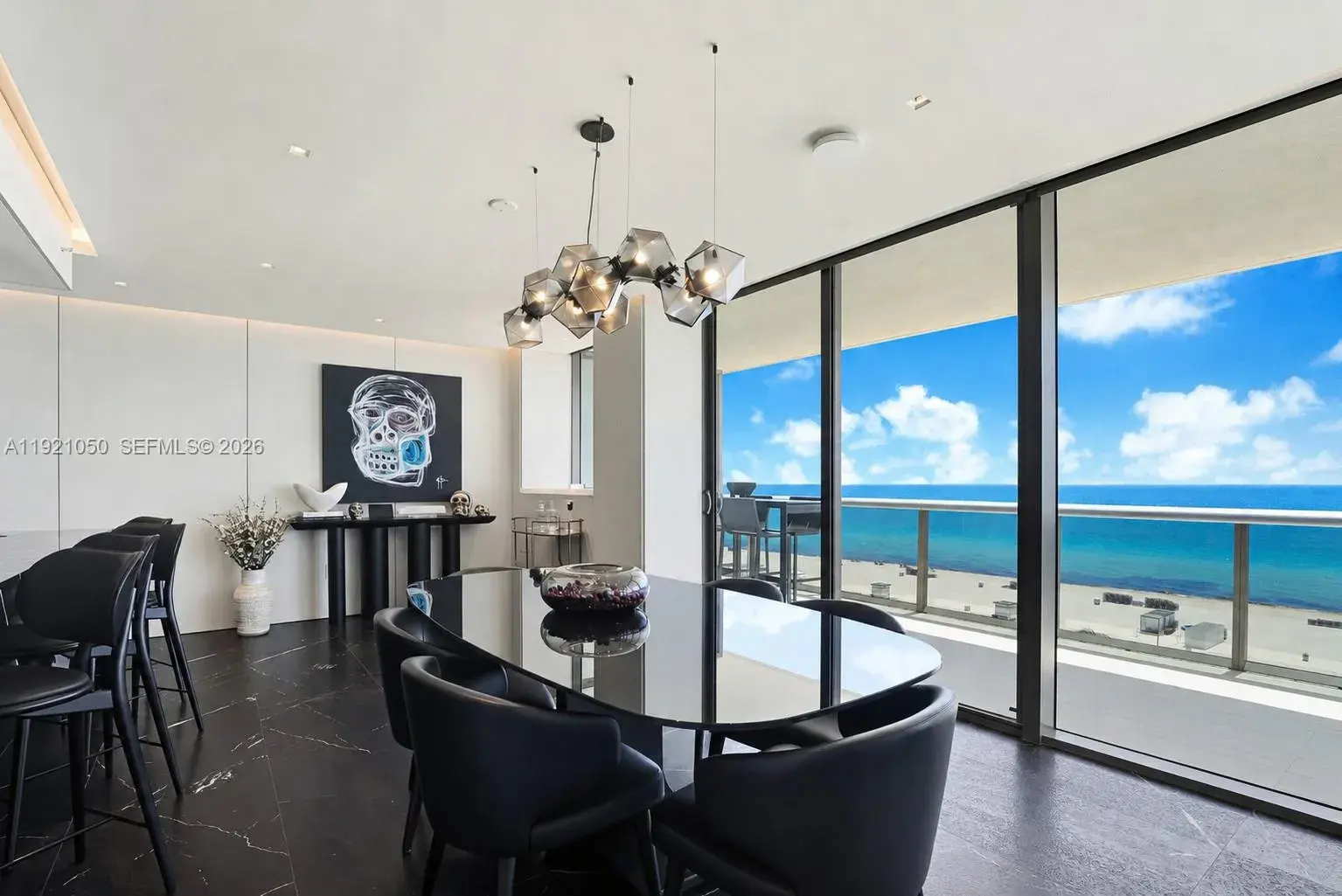 5875 Collins Ave # 902, Miami Beach FL 33140