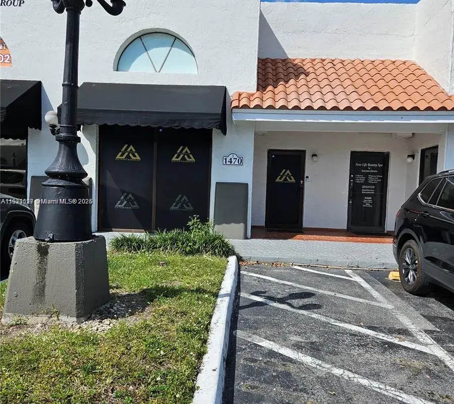 1470 NW 107th Ave, Sweetwater FL 33172