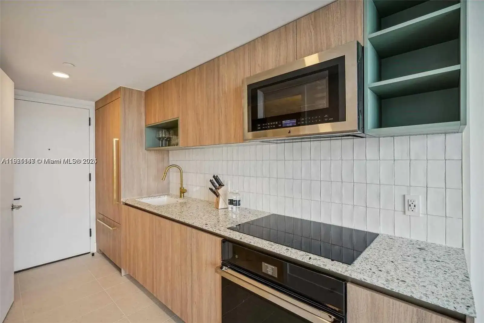 159 NE 6th St # 4114, Miami FL 33132 photo 2