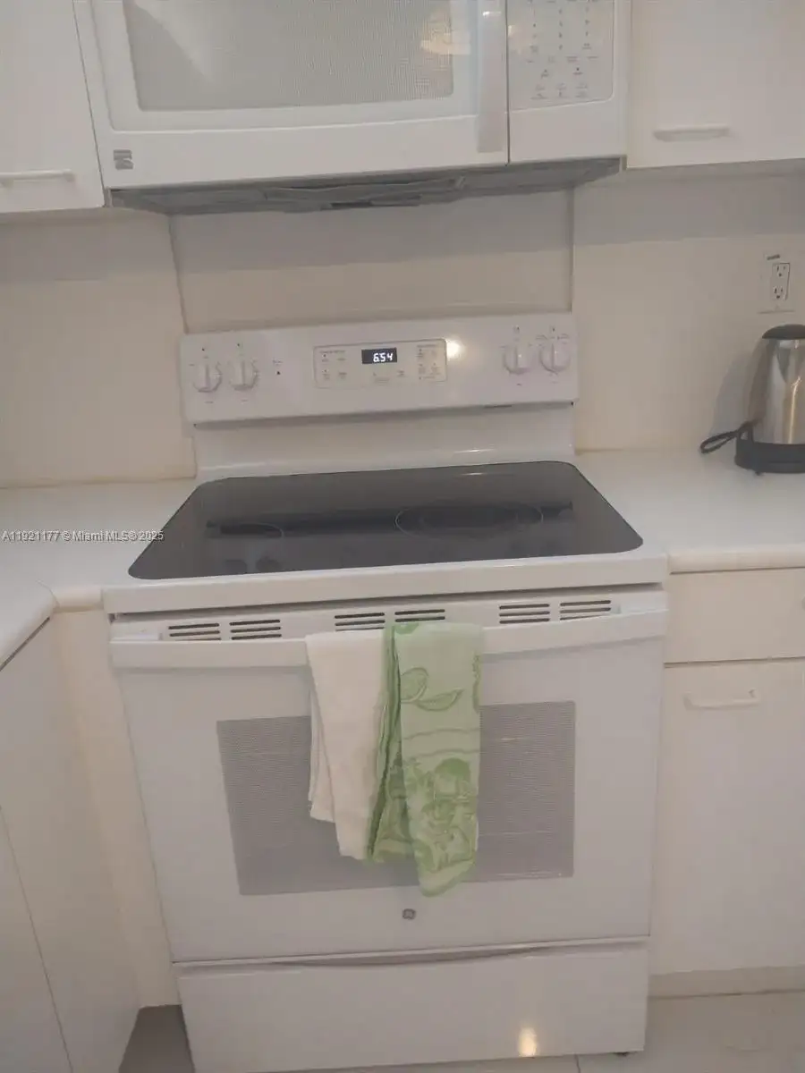 9341 SE Collins Ave # 303, Surfside FL 33154 photo 5