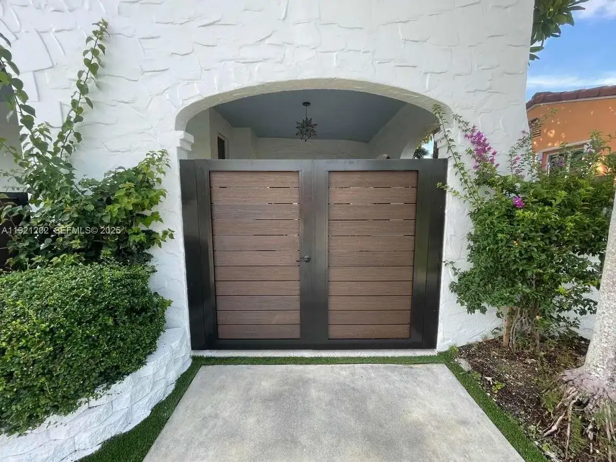 5648 SW 5th Ter, Miami FL 33134 photo 3