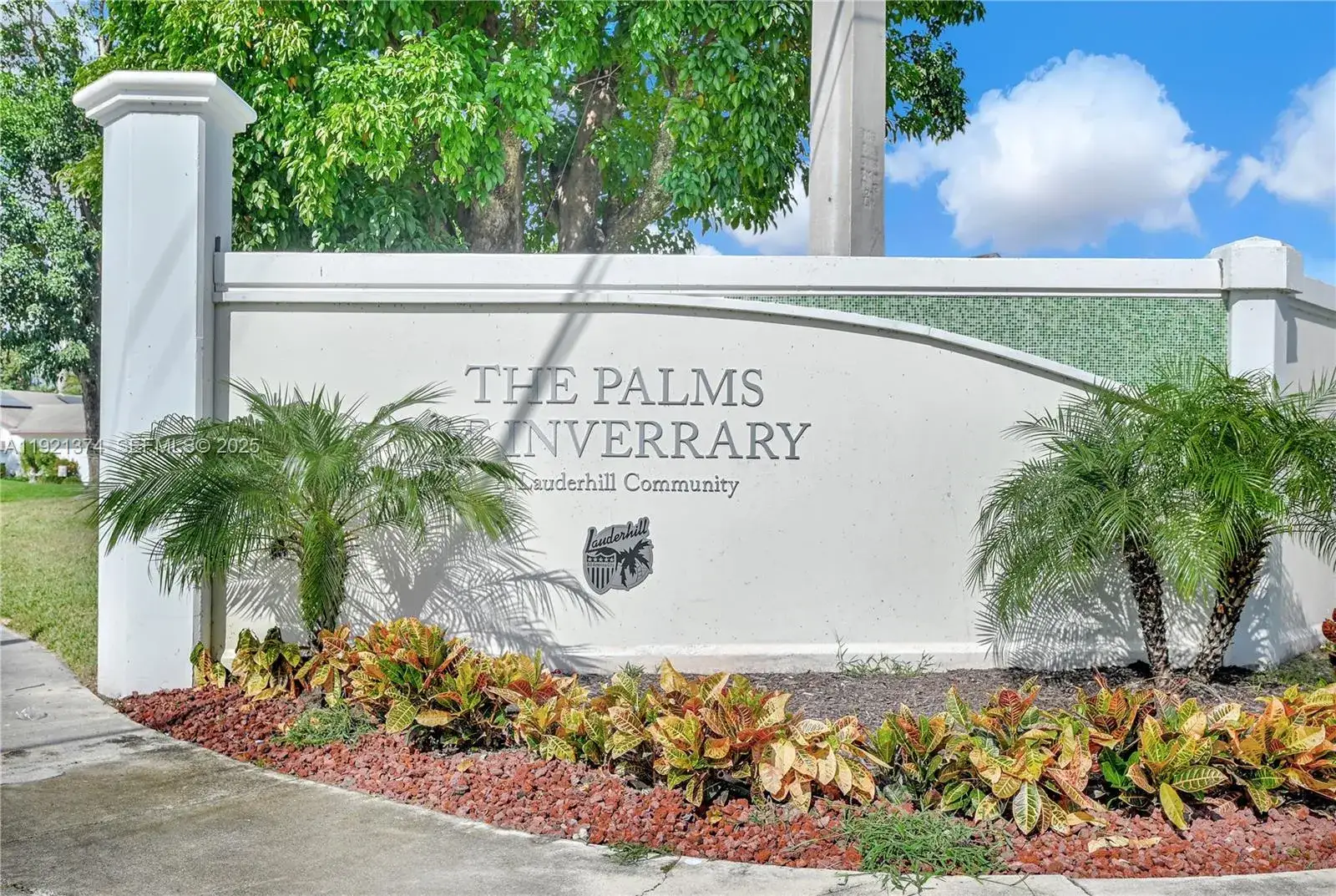 4231 NW 73rd Ave, Lauderhill FL 33319